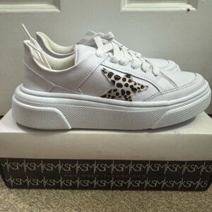 Makers White Sneakers with spotted cheetah Star
